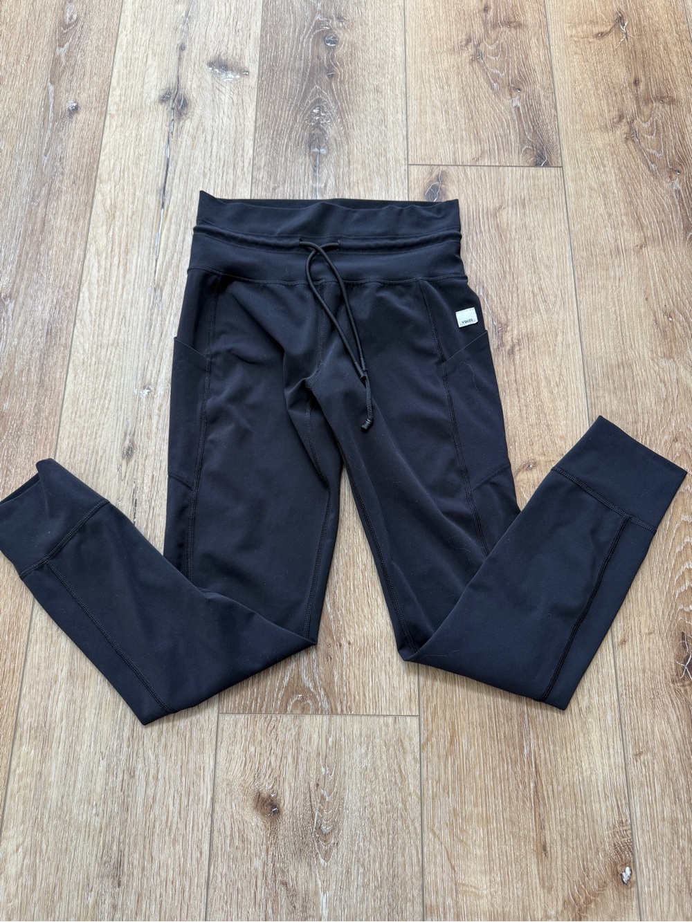 Vuori Black Women's Performance Leggings with Drawstring - Picture 2 of 2